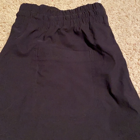 Athletic shorts - Picture 4 of 4